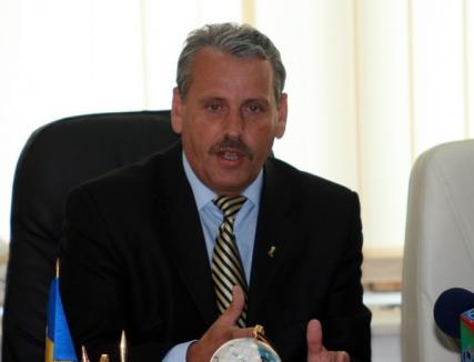 Şeful CJ Maramureş, anchetat din nou de DNA Oradea, pentru o intervenţie la secretarul general al PDL, Ioan Oltean